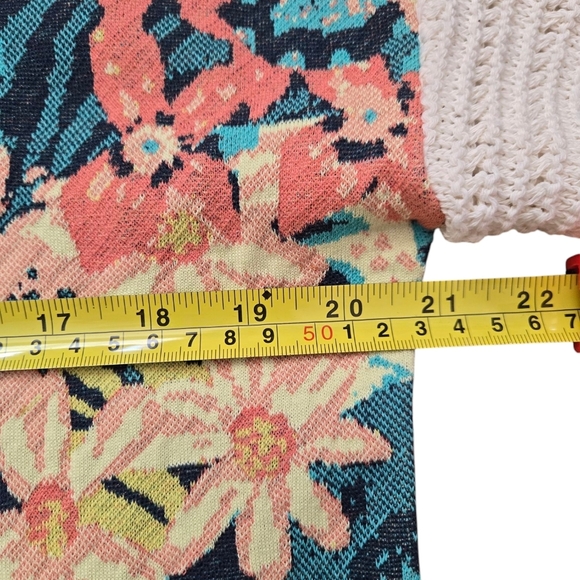 ANTHROPOLOGIE ALDO+MARTINS Floral Knit Vneck Sweater Cream and Multicolor. Med - Picture 8 of 9